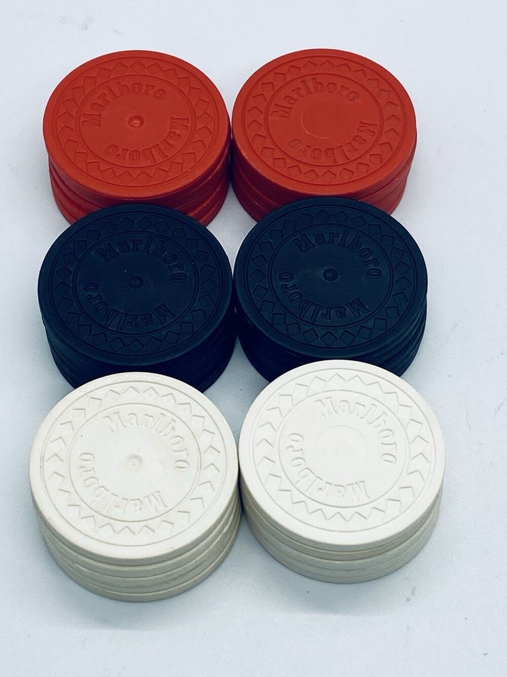 30 Marlboro Brand Poker Chips 10 Red 20 Black 10 White Gambling Advertising Vtg